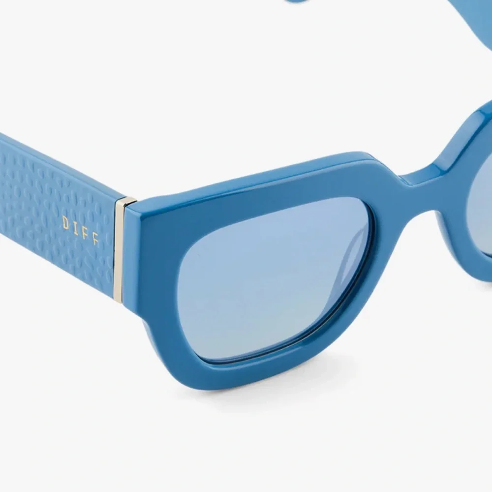 Diff eyewear denim blue sunglasses Maren Python NE
